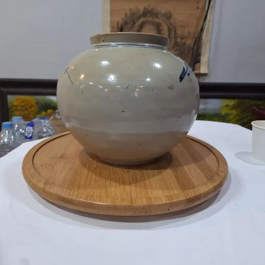 [BUNJANG] Blue and White Porcelain Moon Jar with Floral Design / 청화백자