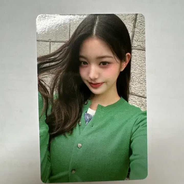 [BUNJANG] Jang Wonyoung Tommy Hilfiger Collaboration Photocard / 장원영 토미진스 포카