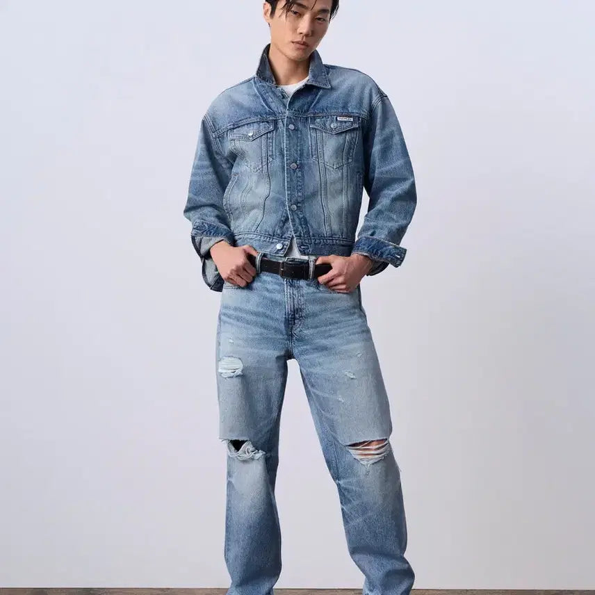 [SOLD OUT] 정국 For Calvin Klein 90S 데님 트럭커 자켓 M