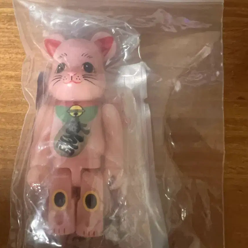 [BUNJANG] Bearbrick 33rd Series Maneki-neko &