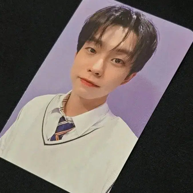 [BUNJANG] Lucy Choi Sangyeop School Uniform Version Photocard / 루시 최상엽 대면 당첨자용 포카 교복 ver.