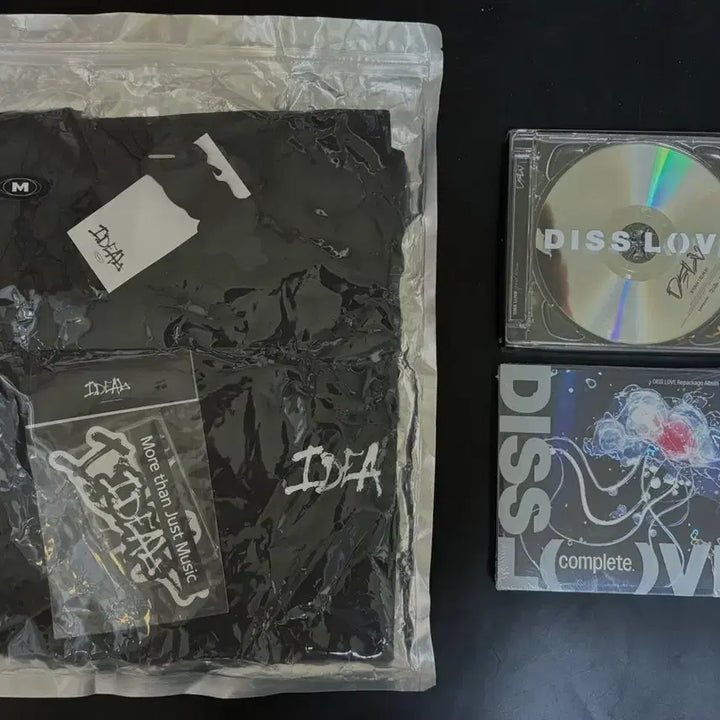 [BUNJANG] Disrupt Disrupt Audio Comics Special Album + Repackage + T-Shirt M Bundle Set / 디스럽 디스러브앨범 아코 스페셜 +리패키지+티셔츠M 일괄