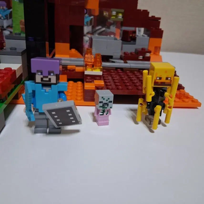 [BUNJANG] LEGO Minecraft 21143 The Nether Portal Set / 레고 마인크래프트 21143 네더 포털
