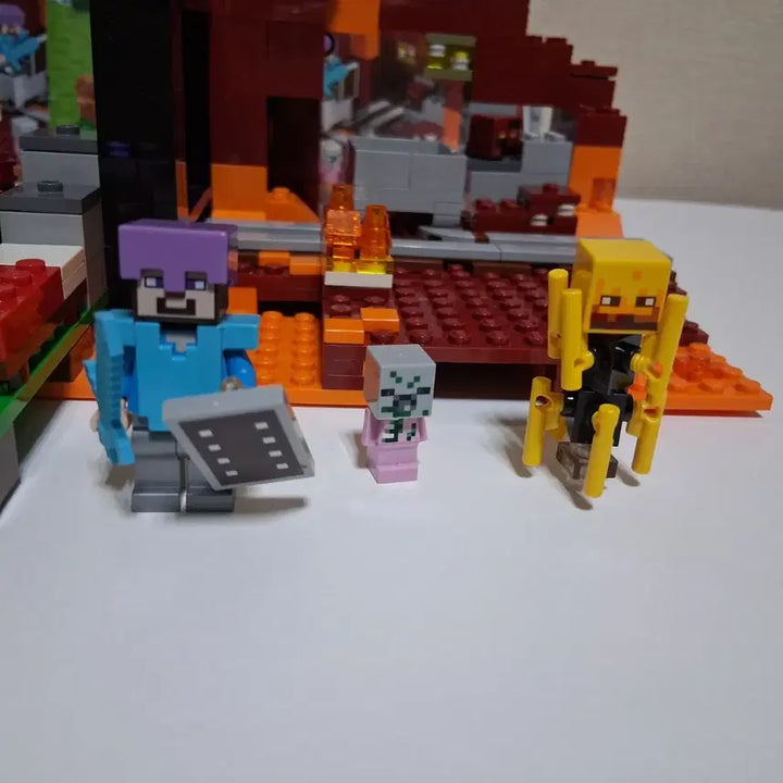 [BUNJANG] LEGO Minecraft 21143 The Nether Portal Set / 레고 마인크래프트 21143 네더 포털