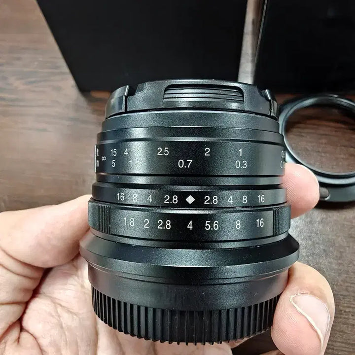 [SOLD OUT] 7Artisans 7장인 25mm F1.8 후지필름 X 마운트 MF 렌즈