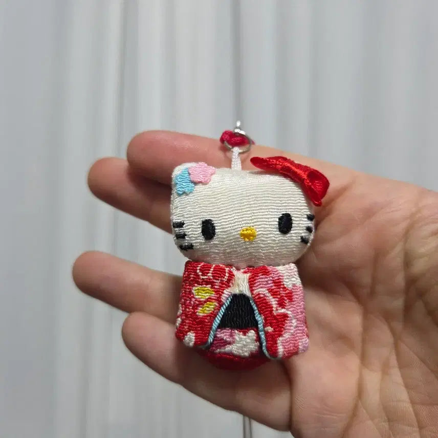 [BUNJANG] Vintage Sanrio Kimono Hello Kitty Strap Charm / 빈티지 토이 캐릭터 굿즈 고전 만화 인형 산리오 기모노 헬로키티 스트랩