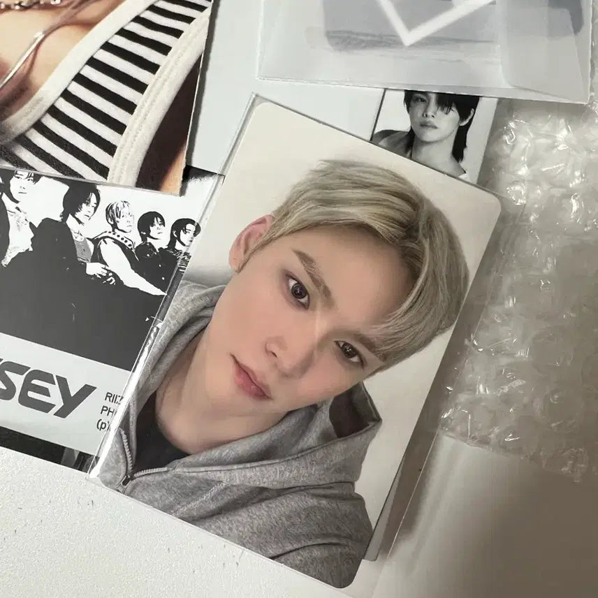 [BUNJANG] RIIZE Odyssey Album + Eunseok Lucky Draw Photocard / 라이즈 오디세이 앨범+은석 럭키드로우 포카