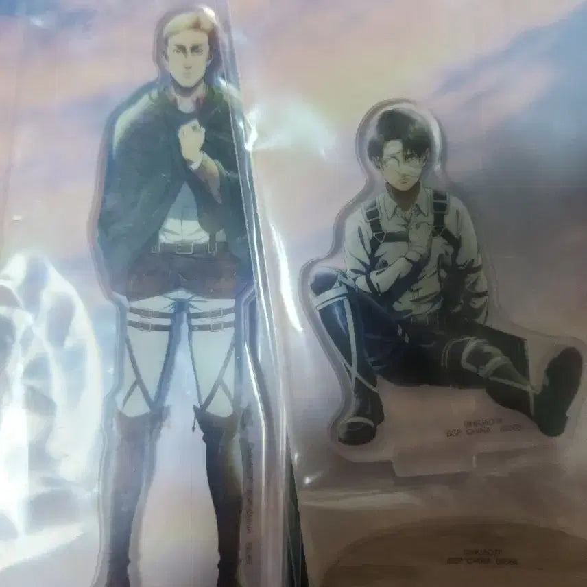 [BUNJANG] Attack on Titan Erwin Smith A Prize Acrylic Standee Bundle / 엘빈 리바이 E상 아크릴 일괄 진격의거인 제일복권