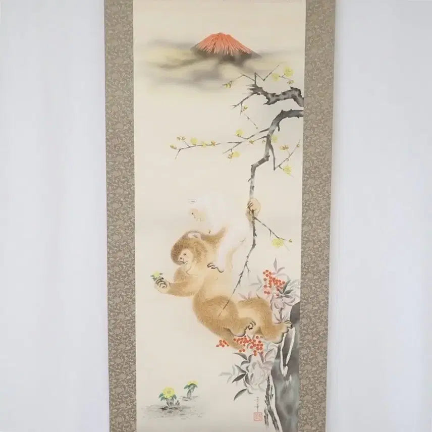 [BUNJANG] Tajima Koha Genuine Hand-Painted Silk Scroll "Fuji and Monkeys" / [육필 진품] 일본 가케지쿠 족자 - 타지마 가호 복수영원도