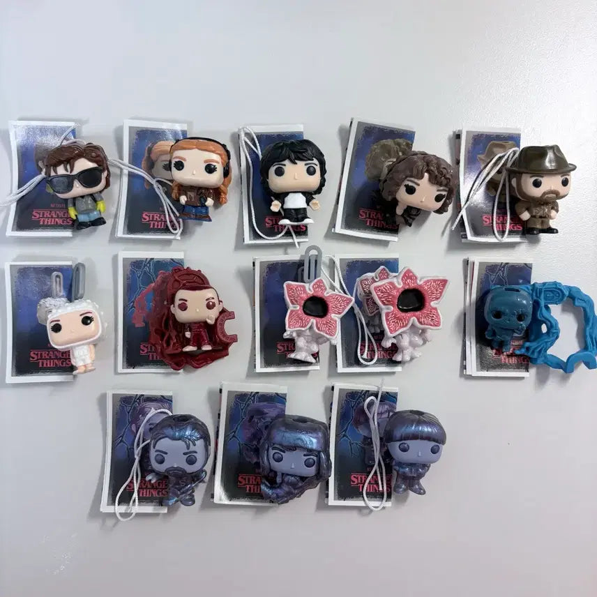 [BUNJANG] Stranger Things Kinder Joy Figures - Max, Steve, Will, Eleven, Hopper, Nancy, Demogorgon, Vecna, Eddie / 기묘한 이야기 킨더조이 스띵 맥스 스티브 윌 엘 호퍼 낸시 데모 베크나