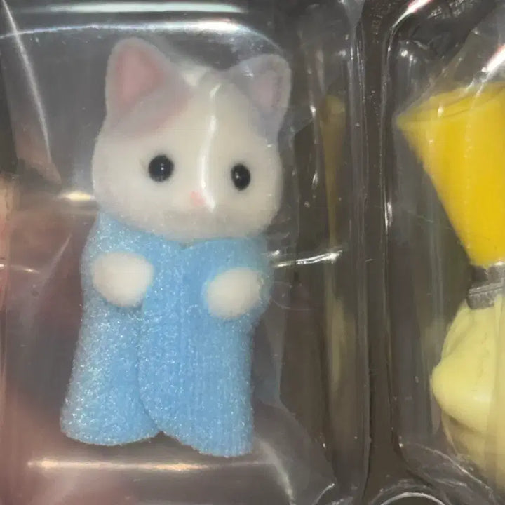 [BUNJANG] Sylvanian Families Adventure Blind Bag Latte Cat / 실바니안 어드벤처 블라인드백 라떼고양이