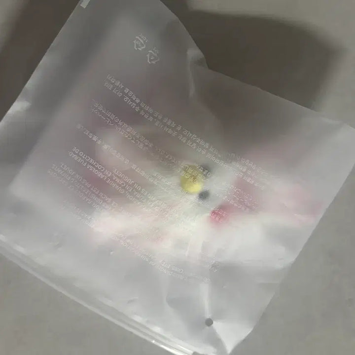 [BUNJANG] ILLIT Minju Dearly Okki Doll Keychain / 아일릿 민주 2주년 디어릿 오끼 인형 키링