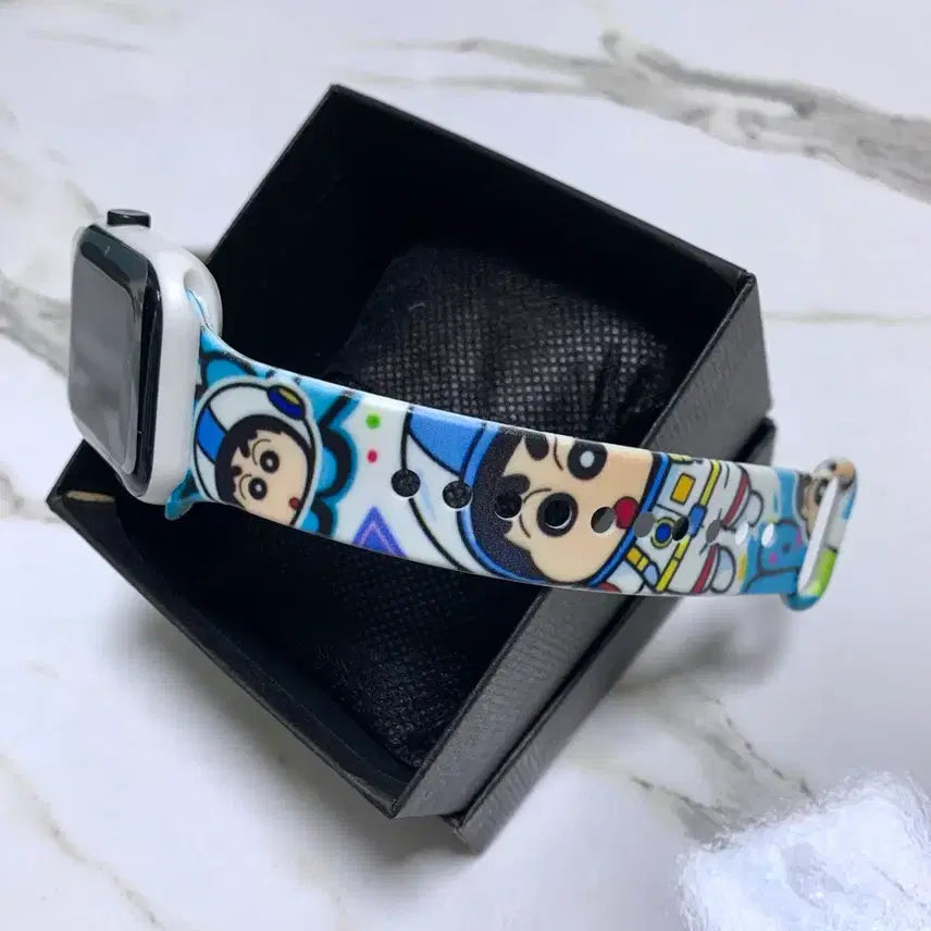 [BUNJANG] Crayon Shin-chan Space Suit Digital Wristwatch (White) / 짱구 우주복 디지털 손목시계 (화이트)