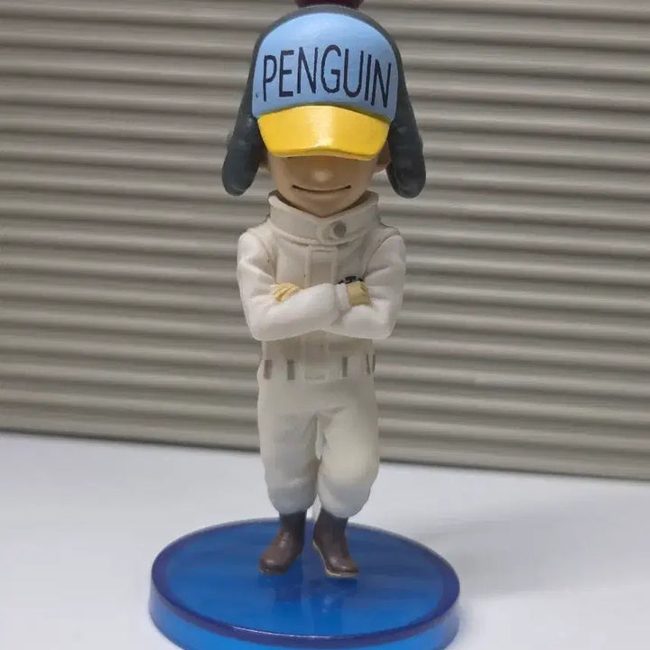 [BUNJANG] One Piece World Collectable Trafalgar Law Heart Pirates Penguin Figure / 원피스 월드콜렉터블 (월콜) 로우 하트해적단 펭귄 피규어