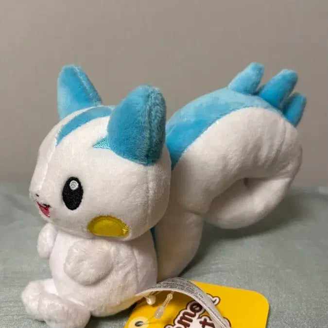 [BUNJANG] Pokemon Center Japan Genuine Pachirisu Pokemon Fit Plush (Tag Included) / 가격 고정)일본 포켓몬센터 정품 포켓몬 fit 파치리스 인형 (택O)