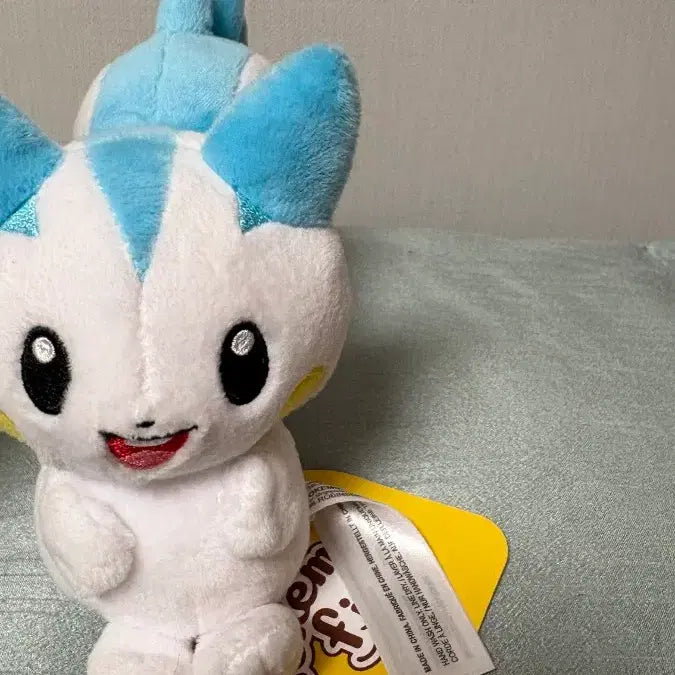 [BUNJANG] Pokemon Center Japan Genuine Pachirisu Pokemon Fit Plush (Tag Included) / 가격 고정)일본 포켓몬센터 정품 포켓몬 fit 파치리스 인형 (택O)