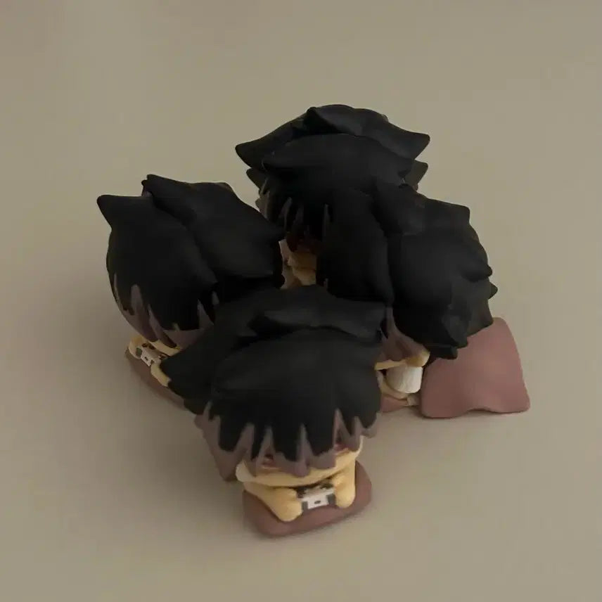 [BUNJANG] Kaiju No. 8 Narumi Gen "Oneru" Sleeping Cushion / 괴수8호 나루미 겐 덮머 오네무탄