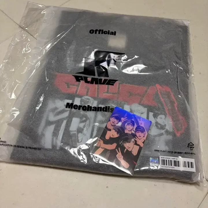 [BUNJANG] PLAVE Caligo 2 T-Shirt + Big Photocard Set / 플레이브 칼리고2 티셔츠+빅포카 세트