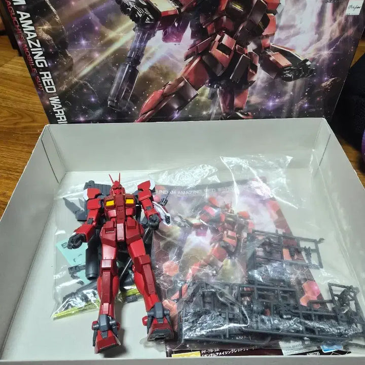 [BUNJANG] MG Amazing Red Warrior Assembled Model / mg 어메이징 레드워리어 가조립