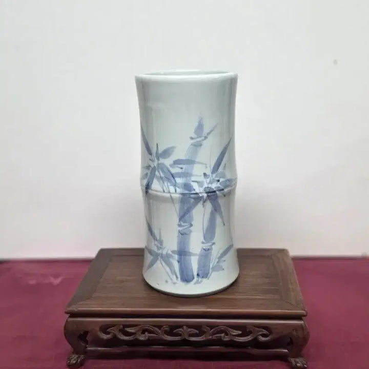 [BUNJANG] Jo Pyeong Pottery Jo Han Kyung White Porcelain Blue-and-White Bamboo Brush Holder / *조평도예 조한경 청화 백자 1죽문 문양 필통(붓통)