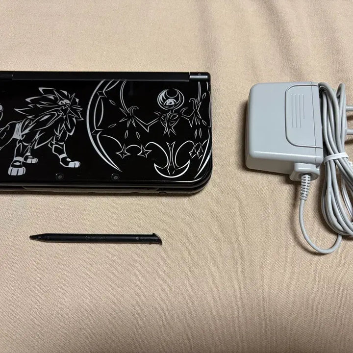 [BUNJANG] Nintendo New 3DS XL Pokemon Sun Moon Edition (Domestic Release) / 닌텐도 뉴 3DS XL 포켓몬스터 썬문에디션 (포뱅외 /순정펌/국내정발)