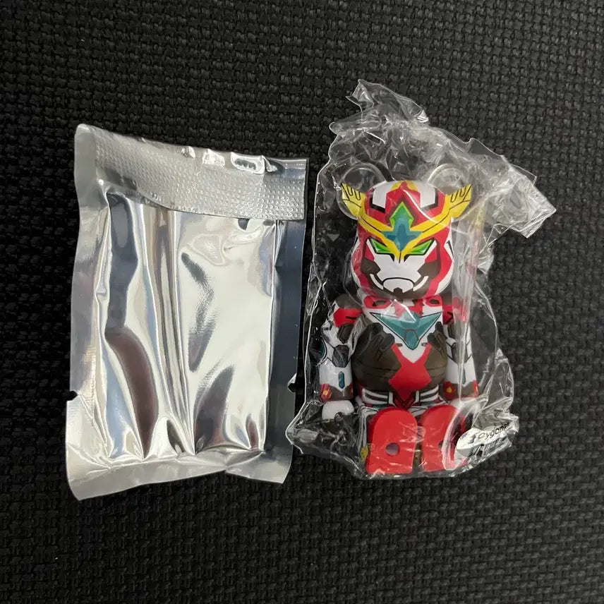 [SOLD OUT] 베어브릭 49탄 SF 뱅브레이번