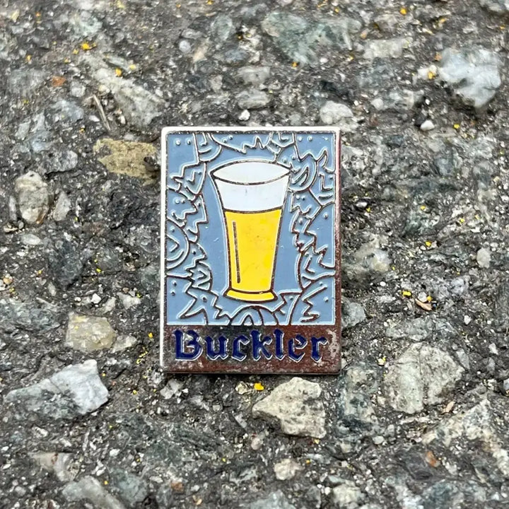 [BUNJANG] BUCKLER Beer French Vintage Badge Pin Brooch / BUCKLER 버클러 맥주 프랑스뱃지 빈티지뱃지 A171