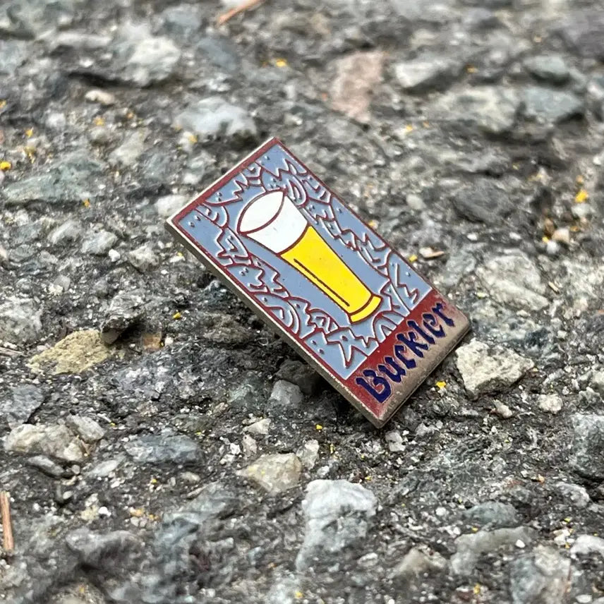 [BUNJANG] BUCKLER Beer French Vintage Badge Pin Brooch / BUCKLER 버클러 맥주 프랑스뱃지 빈티지뱃지 A171