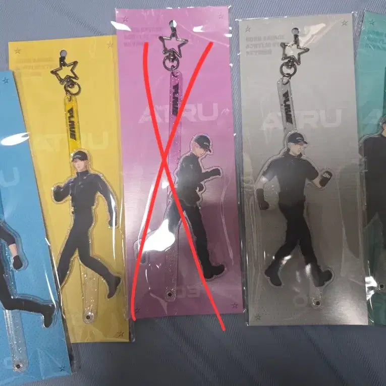 [SOLD OUT] [현물] 플레이브 칼리고 파트투 아크릴 스틱 키링 원가양도