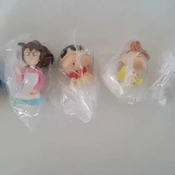 [BUNJANG] Crayon Shin-chan Family Figure Set (5 Figures) / 짱구는 못말려 가족 피규어 5종 세트