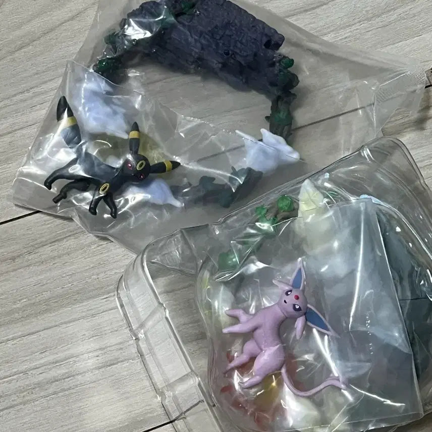 [BUNJANG] Pokemon Eevee/Umbreon Diorama Figure Collection Set / 포켓몬 디오라마 에브이/블래키 피규어