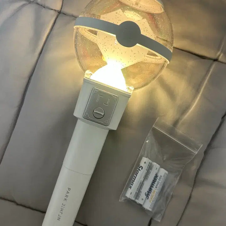 [SOLD OUT] 박지훈 응원봉 뽑봉 판매