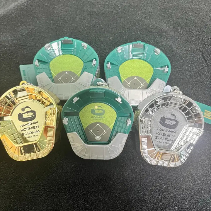 [SOLD OUT] 망각배터리 스윙 마스코트 가챠 고시엔 가챠 일괄