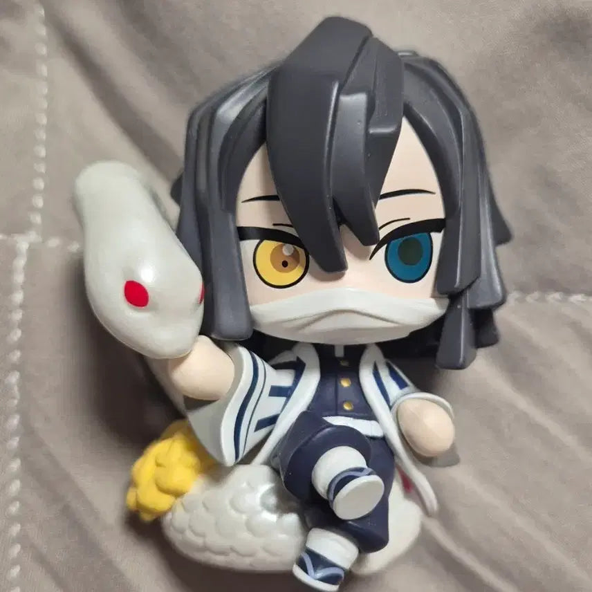 [BUNJANG] Kimetsu no Yaiba Pop Mart Iguro Obanai Figure / 귀멸의 칼날 팝마트 이구로