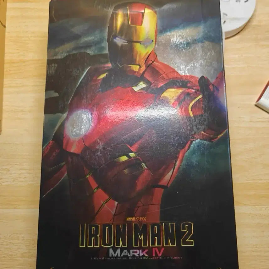 [BUNJANG] Hot Toys Iron Man Mark IV 1/6 Scale Figure / 핫토이 아이언맨 마크4 피규어