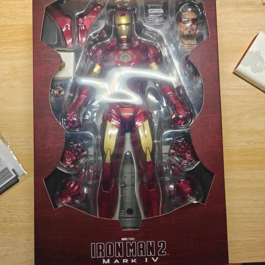 [BUNJANG] Hot Toys Iron Man Mark IV 1/6 Scale Figure / 핫토이 아이언맨 마크4 피규어