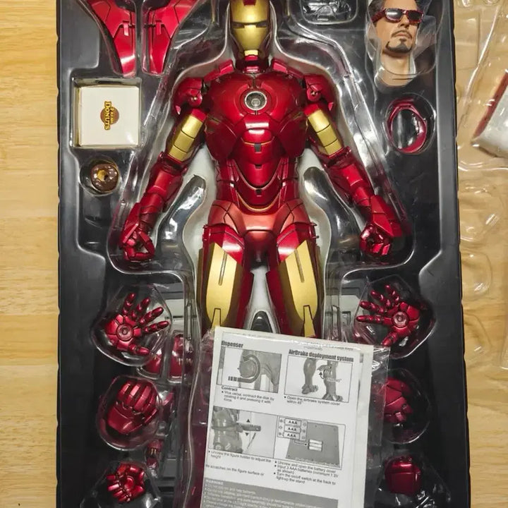 [BUNJANG] Hot Toys Iron Man Mark IV 1/6 Scale Figure / 핫토이 아이언맨 마크4 피규어