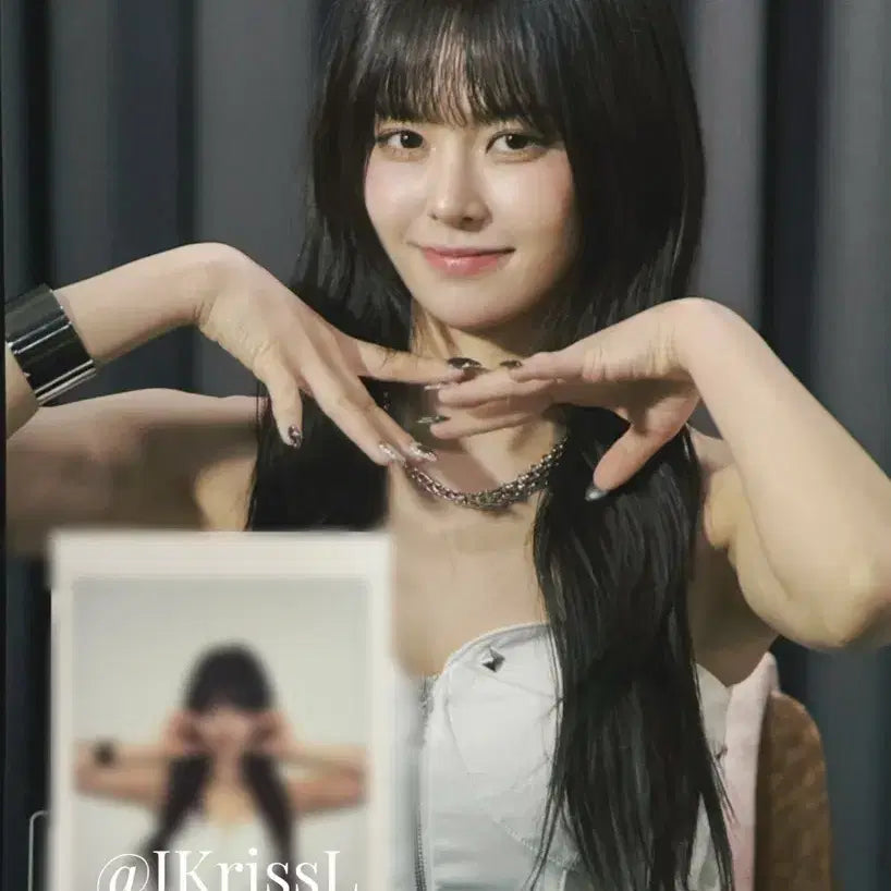 [BUNJANG] Everglow YUJU Signed Polarphotocard / 에버글로우 CODE 이유 싸인폴라 싸폴 양도