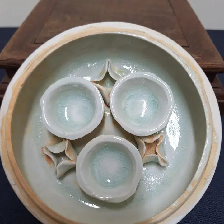 [BUNJANG] Chinese Celadon Porcelain Carved Chrysanthemum Xiangqi / 중국 도자기, 골동품, 영청백자,음각국화문화장기
