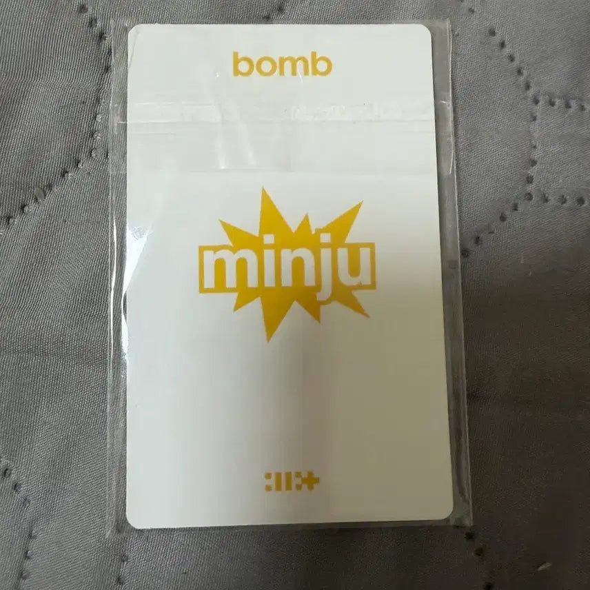 [BUNJANG] ILLIT Minju Photocard / 아일릿 민주 포카