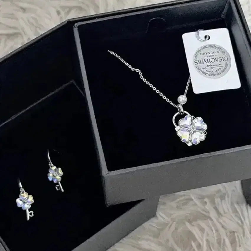 [BUNJANG] Humpty Lock Dumpty Key Swarovski Crystal Necklace and Earrings Set / (급처)캐캐체 험프티록 덤프티키 스왈로브스키 목걸이 귀걸이set