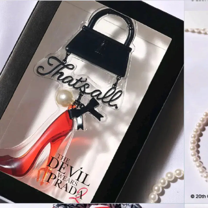 [BUNJANG] The Devil Wears Prada Movie Title Keychain Set (2 pcs, Sealed) / 총2개1set)악마는프라다를입는다 구두 가방,무비타이틀 키링 미개봉