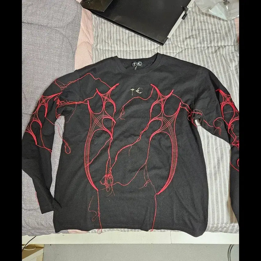 [BUNJANG] THUG CLUB Long Sleeve Black / 떠그클럽 롱 슬리브(블랙)
