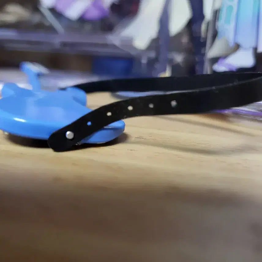 [BUNJANG] Sanrio Rock Mono Musical Instruments Gacha Vol. 2 Tuxedo Sam Guitar / 산리오 락모노 악기 가챠 2탄 턱시도샘기타