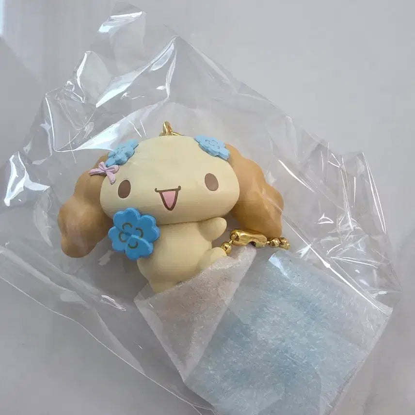 [BUNJANG] Sanrio Cinnamoroll Clover Secret Charm Chiffon Keyring (Sealed) / 산리오 시나모롤 클로버 시크릿참 쉬폰 키링(미개봉)