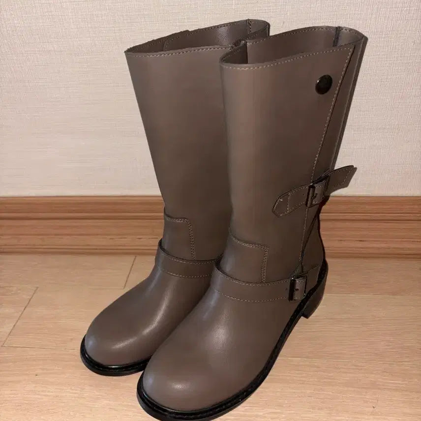 [BUNJANG] Rain Long Boots (Khaki, Size 235) / 레인 롱부츠 (235)