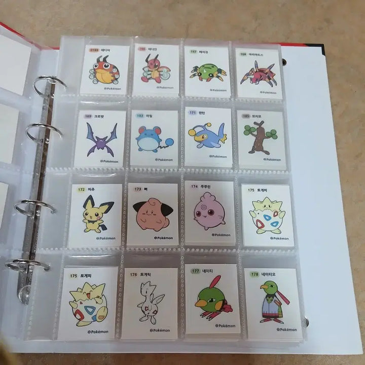 [BUNJANG] Pokemon Stickers 2nd Generation Full Set (116 Types) with Album and Extra Stickers / 포켓몬띠부씰 2세대 전종 116종 씰북 추가씰 포함