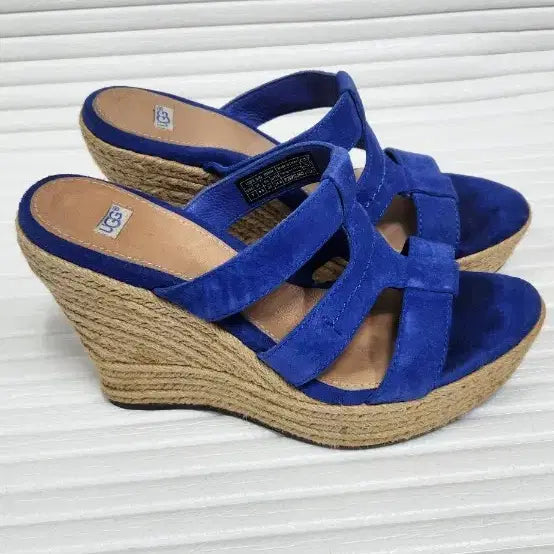 [BUNJANG] UGG Sueded Wedge Heel Sandals - Blue (240) / 어그 에스파듀 샌들 블루 스웨이드 웨지힐 샌들 240