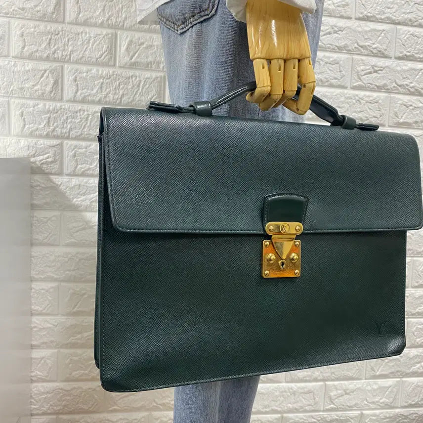 [BUNJANG] Louis Vuitton Taiga Servier Corrado Briefcase / LOUIS VUITTON/루이비통 타이가 다크그린 브리프케이스/서류가방