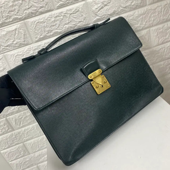[BUNJANG] Louis Vuitton Taiga Servier Corrado Briefcase / LOUIS VUITTON/루이비통 타이가 다크그린 브리프케이스/서류가방